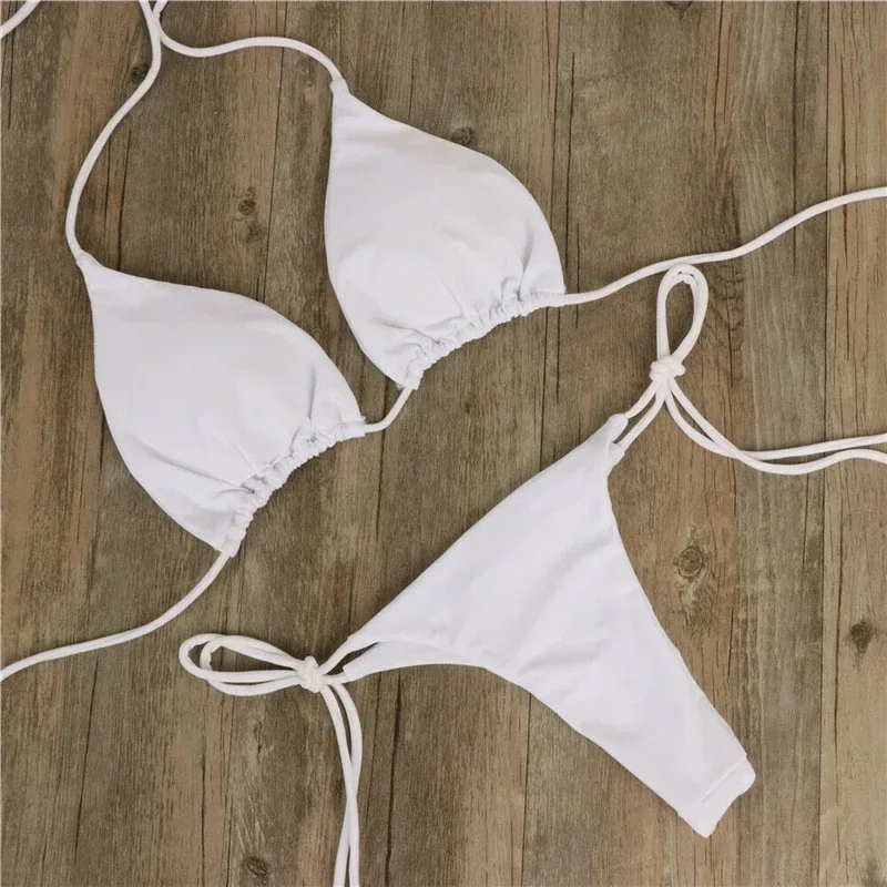 Maillot de bain string 2 pièces blanc
