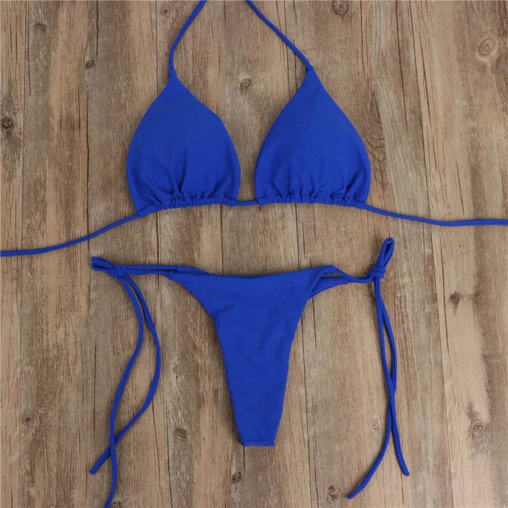 Maillot de bain string 2 pièces bleu