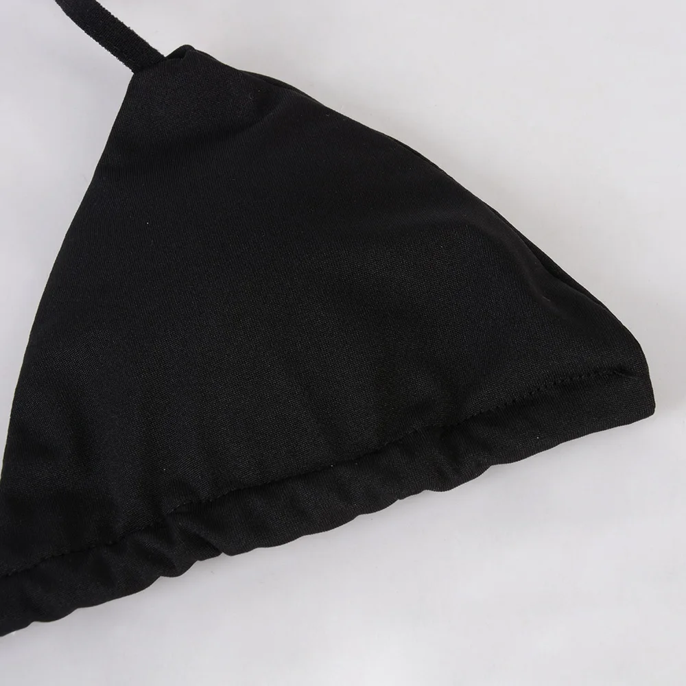 Maillot de bain string 2 pièces noir