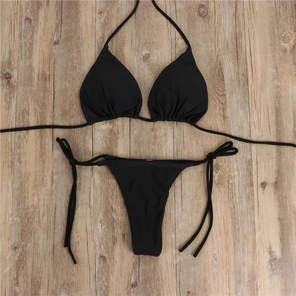 Maillot de bain string 2 pièces noir